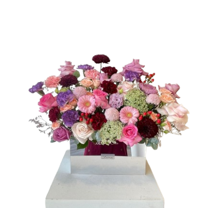 Mirror stand flower arrangement